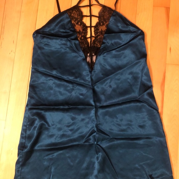 LeSenza NEW sleepwear/lingerie - Picture 1 of 3